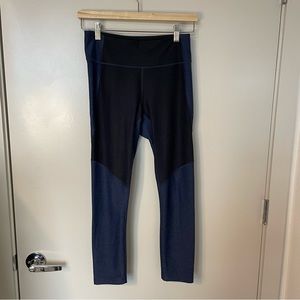 Outdoor Voices Size Small Leggings Blue Cropped Athleisure Walking Workout Pants